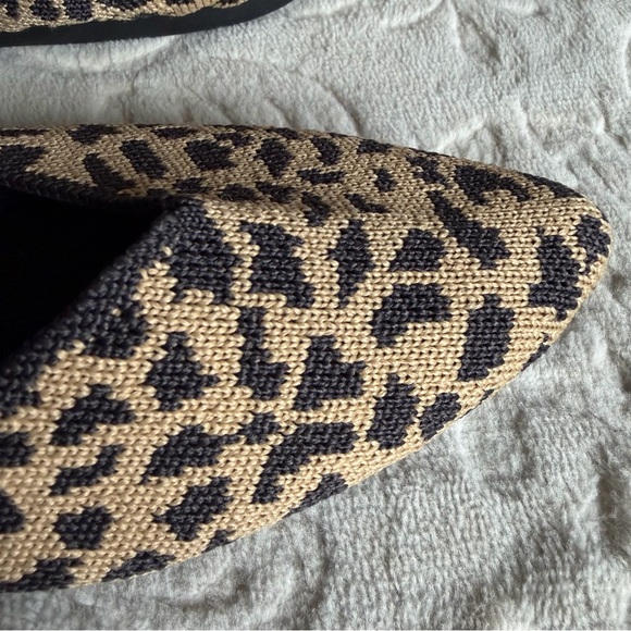 Rothy’s The Point Leopard Womens 8 Pointed Toe Ballet Flats Brown Animal Print - Picture 4 of 14
